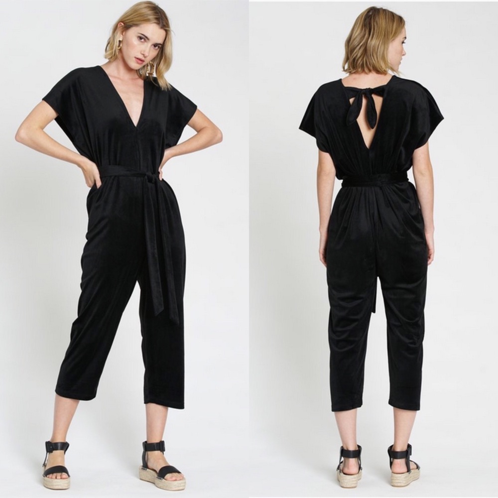 dRA Los Angeles Black Velvet V-Neck Jumpsuit